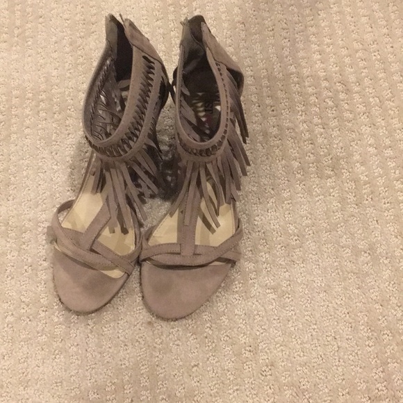 High heels - Picture 1 of 5